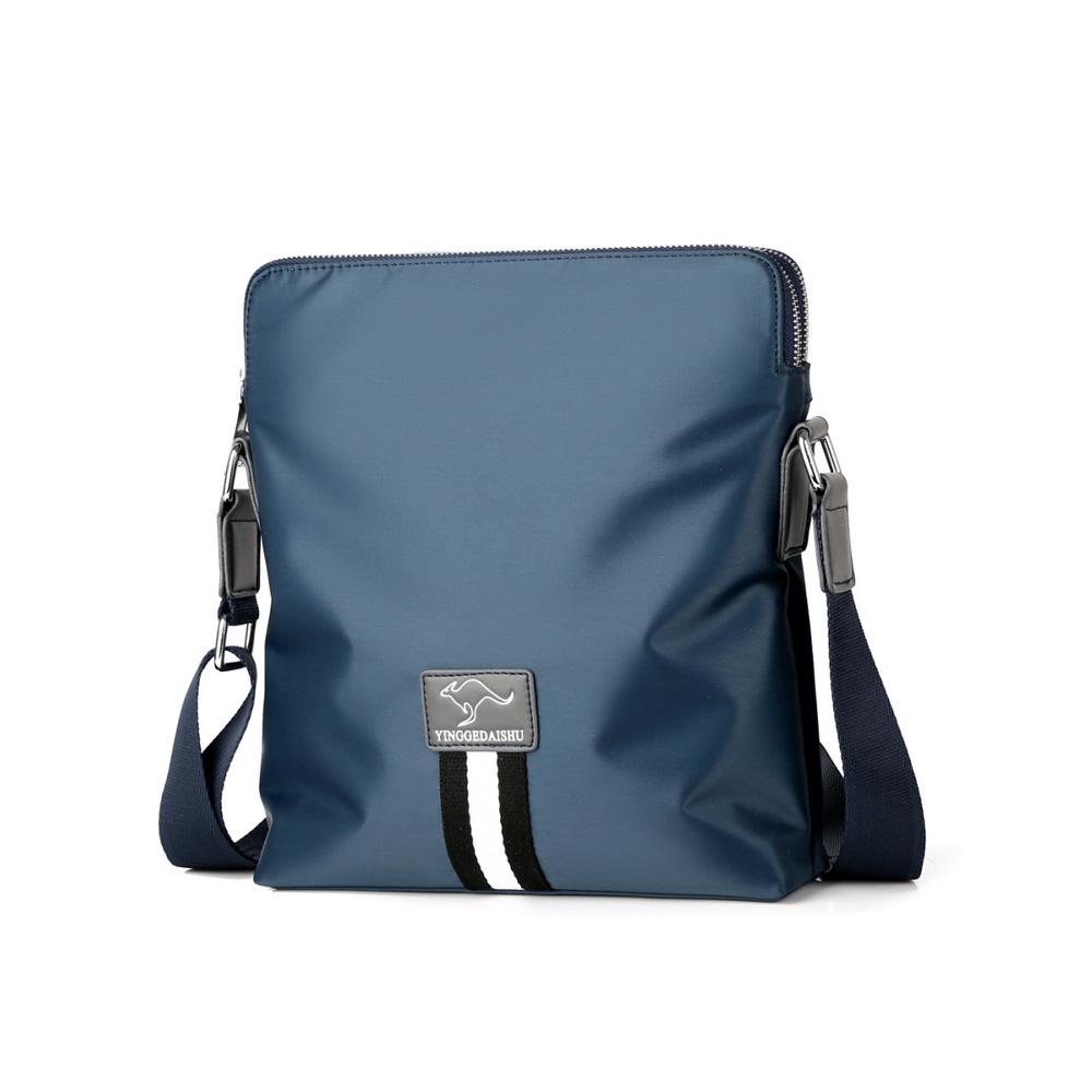 Whatnaショルダーバッグ メンズ メッセンジャーバッグ 縦型 B5 9.7インチipad収納可 オックスフォード布 防水 耐磨耗 ビジネスバッグ 小さい 斜めがけ バッグ 男性用 紳士用 黒 ブルー(8816-12) 1