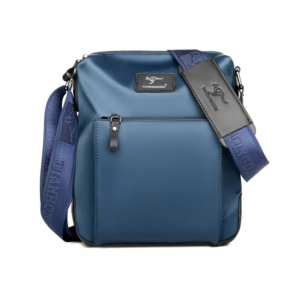 Whatnaショルダーバッグ メンズ メッセンジャーバッグ 縦型 B5 9.7インチipad収納可 オックスフォード布 防水 耐磨耗 ビジネスバッグ 小さい 斜めがけ バッグ 男性用 紳士用 黒 ブルー(022) 1