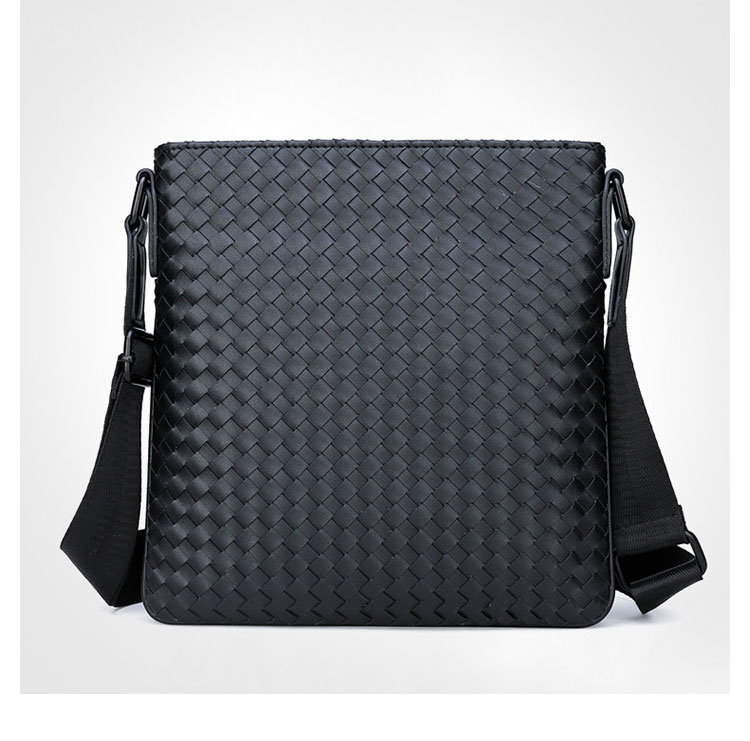 Whatna手作り編み込み 革 ショルダーバッグ メンズ メッセンジャーバッグ 縦 B5 9.7インチipad収納可 本 革 厚手 レザー ビジネスバッグ 小さい 斜めがけ バッグ 男性用 紳士用 黒 (025-1870) 4