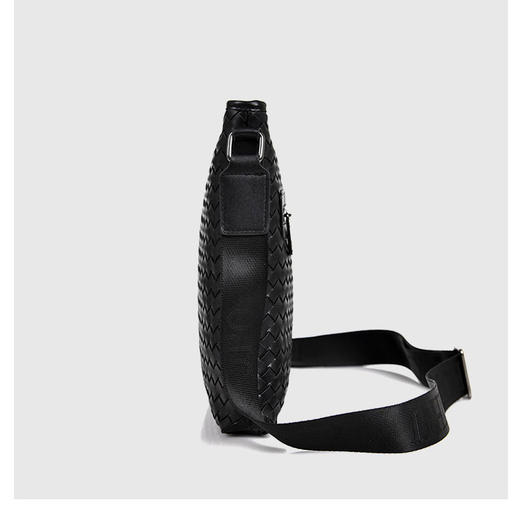 Whatna手作り編み込み 革 ショルダーバッグ メンズ メッセンジャーバッグ 縦型 B5 10.5インチipad収納可 本 革 厚手 レザー ビジネスバッグ 小さい 斜めがけ バッグ 男性用 紳士用 黒 (6707) 2