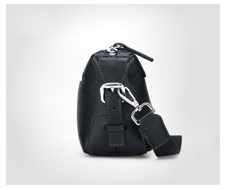 Whatna 2wayミニセカンドバッグ メンズ バッグ 小きめ [クラッチ ショルダー 肩掛け 結婚式 バッグ] カード6枚収納 ビジネス カジュアル フォーマル 冠婚葬祭 バッグ紳士用 男性用 黒W073 2