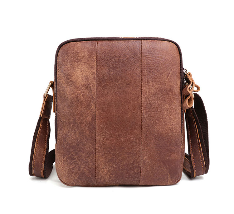 Whatna 2way 天然 牛革 ショルダーバッグ メンズ ポシェットポお財布 5枚カード ipad9.7 収納可 三室仕切 横型 縦型 小さめメッセンジャーバッグ 斜め掛け通学通勤バッグ 肩掛けバッグ 紳士用 男性用 ブラウン6423-4