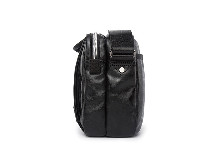 Whatna 革 ショルダーバッグ メンズ 2室仕切 ダブルファスナーipad 10.5 収納可 イヤホン穴付 横型 メンズ ビジネスかばん斜めがけ 小さめメッセンジャーバッグ 斜め掛け通学通勤バッグ 肩掛けバッグ 紳士用 男性用(1015)-3