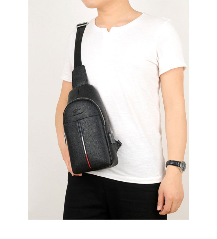 Whatna 牛革 斜めがけ ボディバッグ ワンショルダー メンズ  USBポート 付き 左右付け替え可能 本 革 厚手  レザー ブラウン 黒ZP104-14