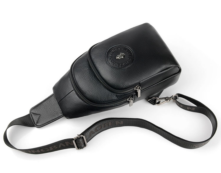 Whatna 牛革 斜めがけ ボディバッグ ワンショルダー メンズ イヤホン穴付 左右付け替え可能 本 革 厚手 レザー ブラウン 黒L606-5