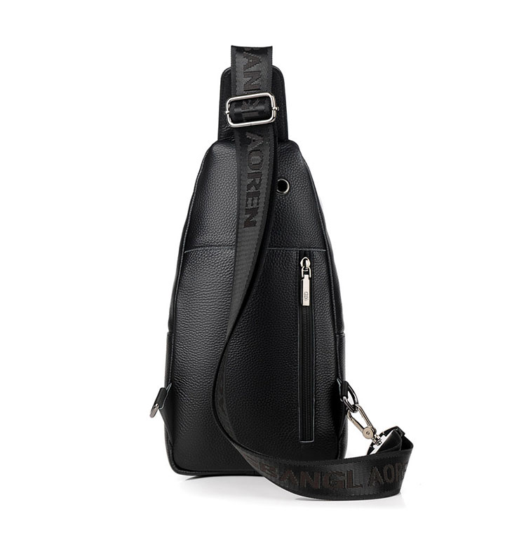 Whatna 牛革 斜めがけ ボディバッグ ワンショルダー メンズ イヤホン穴付 左右付け替え可能 本 革 厚手  レザー ブラウン 黒L611-4