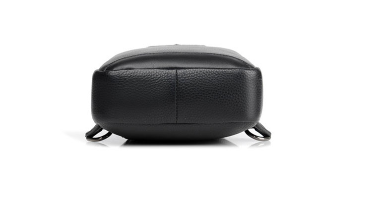 Whatna 牛革 斜めがけ ボディバッグ ワンショルダー メンズ イヤホン穴付 左右付け替え可能 本 革 厚手  レザー ブラウン 黒L605-6