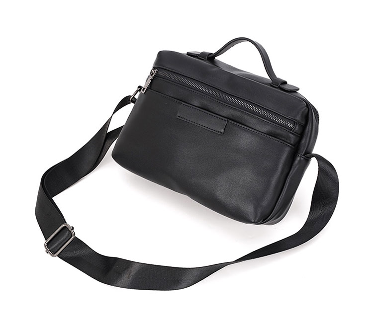 Whatna 革 ショルダーバッグ メンズ ポシェット2way 斜め掛け 手提げバッグ セカンドバッグ 6枚カード Ipad 10.5収納 可 厚手 レザー 横型 通学 通勤 肩掛けミニ バッグ 自転車かばん プレゼント男性 黒-3