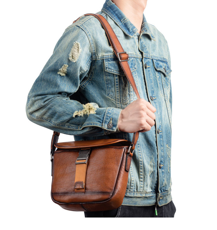 Whatna アンティーク風合い鞣し天然牛革 ショルダーバッグ メンズ  斜め掛けバッグ 2室仕切 本革 レザー小さめ メッセンジャーバッグ 通学 通勤バッグ 軽量 実用 自転車かばん プレゼント男性 黒 ブラウン-11