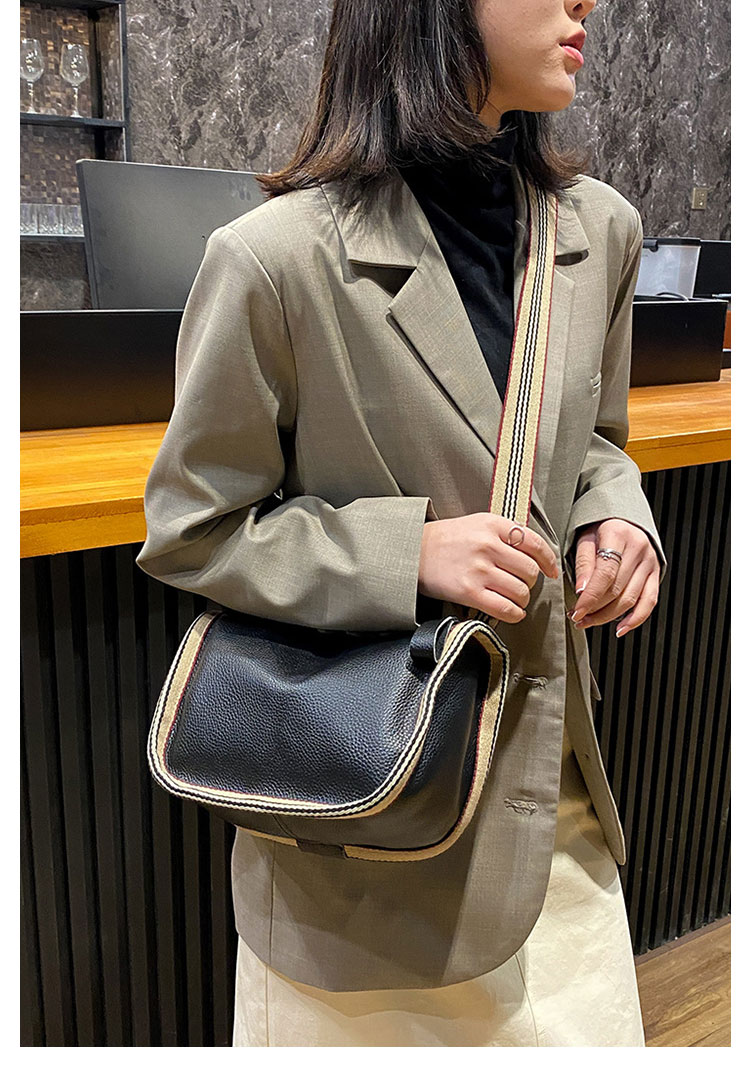 Whatna 天然 牛革 ショルダーバッグ レディース メッセンジャーバッグ小さめ ビジネスバッグ ipad Mini収納可 横型 本革 通勤 通学 斜めがけバッグ オシャレ な シンプル な 軽量 実用 自転車 かばん女性用 黒-11