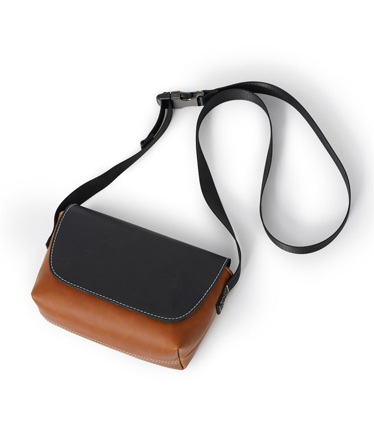 Whatna ミニショルダーバッグ 横型 メンズ ポシェット ショルダーミニポーチ 革 軽量 小さめメッセンジャーバッグ斜め掛け軽量 実用 自転車 鞄 かばん男性用 紳士用 ブラウン YH3522-4