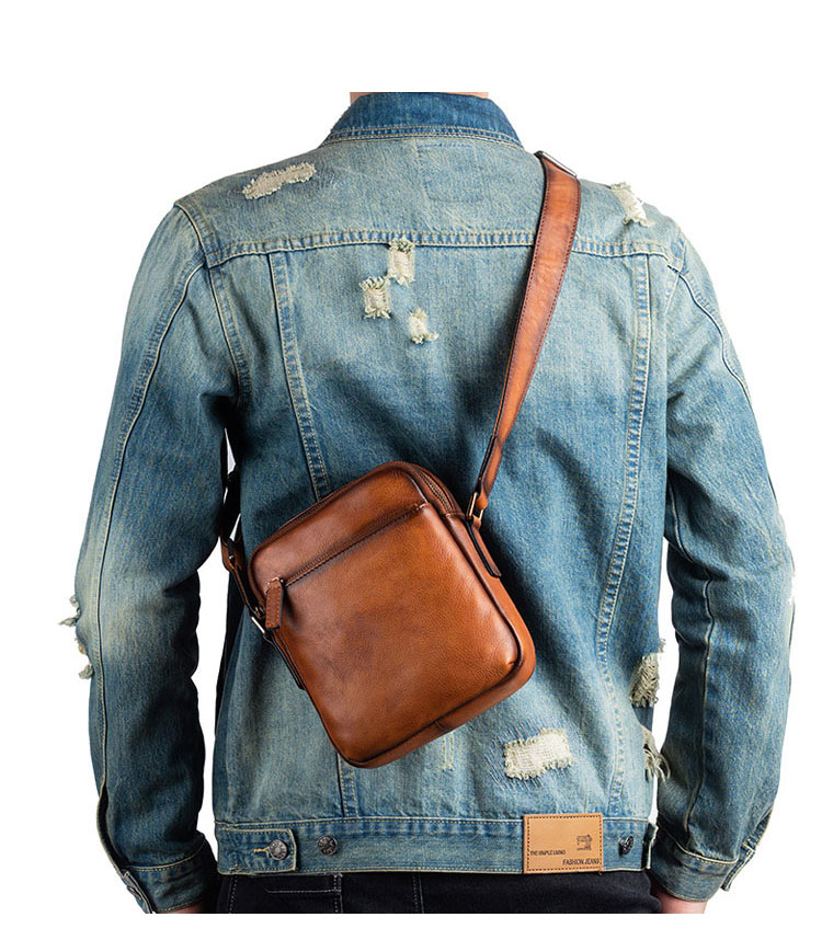 Whatna アンティーク風合い鞣し天 然 牛革ミニショルダーバッグ メンズ ポシェット メッセンジャーバッグ小さめ ショルダーミニポーチ 縦型 ipad mini収納可 横 型 本革 通勤 通学 斜めがけバッグ 自転車 かばん男性用 黒13726-4