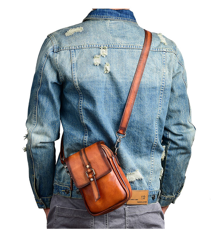 Whatna アンティーク風合い鞣し天 然 牛革ミニショルダーバッグ メンズ ポシェット メッセンジャーバッグ小さめ ショルダーミニポーチ 縦型 ipad mini収納可 本革 通勤 通学 斜めがけバッグ 自転車 かばん男性用 黒ブラウン13678-10