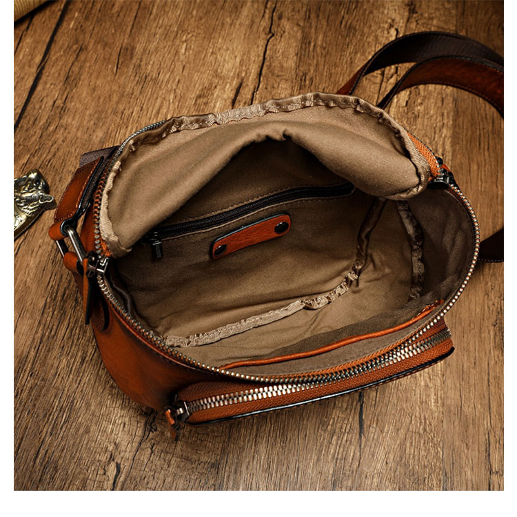 Whatna アンティーク風合い鞣し天 然 牛革ミニショルダーバッグ メンズ ワンショルダー 斜め掛けバッグ小さめ ショルダーミニポーチ 縦型 本革 通勤 通学 斜めがけバッグ 自転車 かばん男性用 黒ブラウン13700-6