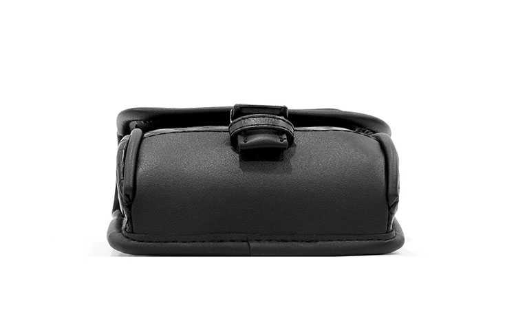 Whatna 革 ミニショルダーバッグ メンズ ポシェット縦型 ショルダーミニポーチ 革 軽量 小型 小さめメッセンジャーバッグ肩掛けミニバック 斜め掛け 軽量 実用 自転車バッグ かばん男性用 黒 8889-5