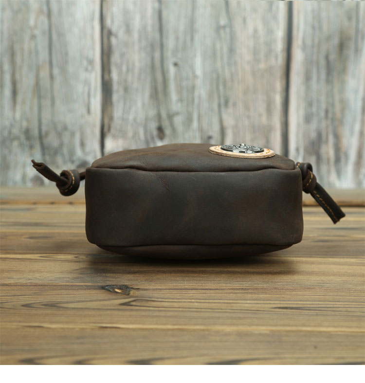 Whatna 天然 厚手 牛革 小銭入れ コインケース メンズ レディース 2way本革 ミニサコッシュ カラビナポーチ ベルトループ 6.5インチiphoneを収納可 巾着袋 ポーチミニ ウエストバッグ イヤホン収納ケース カラビナ付き-4