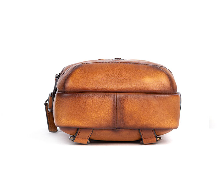 Whatna アンティーク風合い鞣し天 然 牛革 ショルダーバッグ メンズ 横型2way 斜めがけ ボディバッグ ワンショルダー バッグ 左右付け替え可能 ショルダーベルト付 本 革 肩掛けバック ボディ斜め掛け胸バッグ 自転車かばん プレゼント男性-4