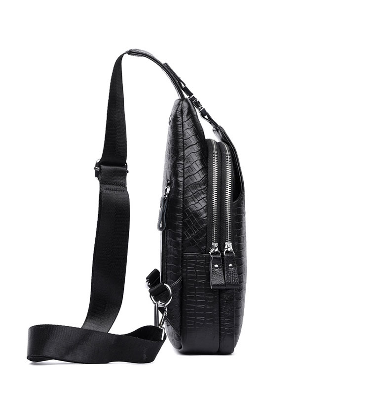 Whatna クロコダイル型押し牛革 斜めがけ ボディバッグ ワンショルダー メンズ  本 革 イヤホン穴付き黒い5015-2