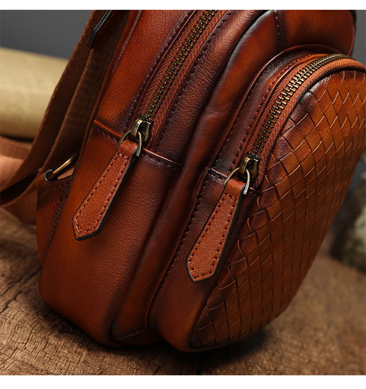 Whatna アンティーク風合い鞣し天 然牛 革 斜めがけ ボディバッグ ワンショルダー メンズ 左右付け替え可能 本革 厚手 レザー13343-8