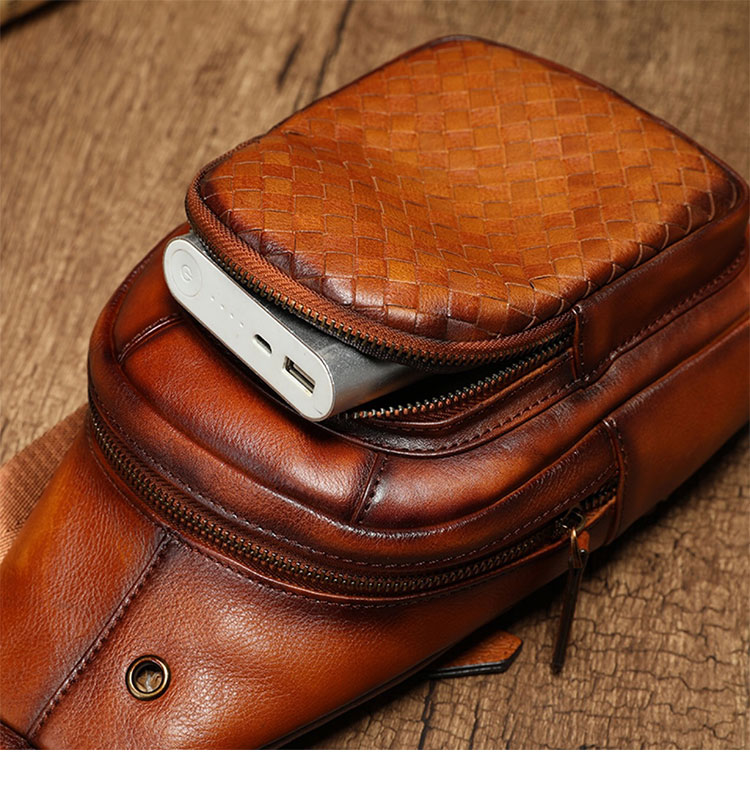 Whatna アンティーク風合い鞣し天 然牛 革 斜めがけ ボディバッグ ワンショルダー メンズ 左右付け替え可能 本革 厚手 レザー13343-6