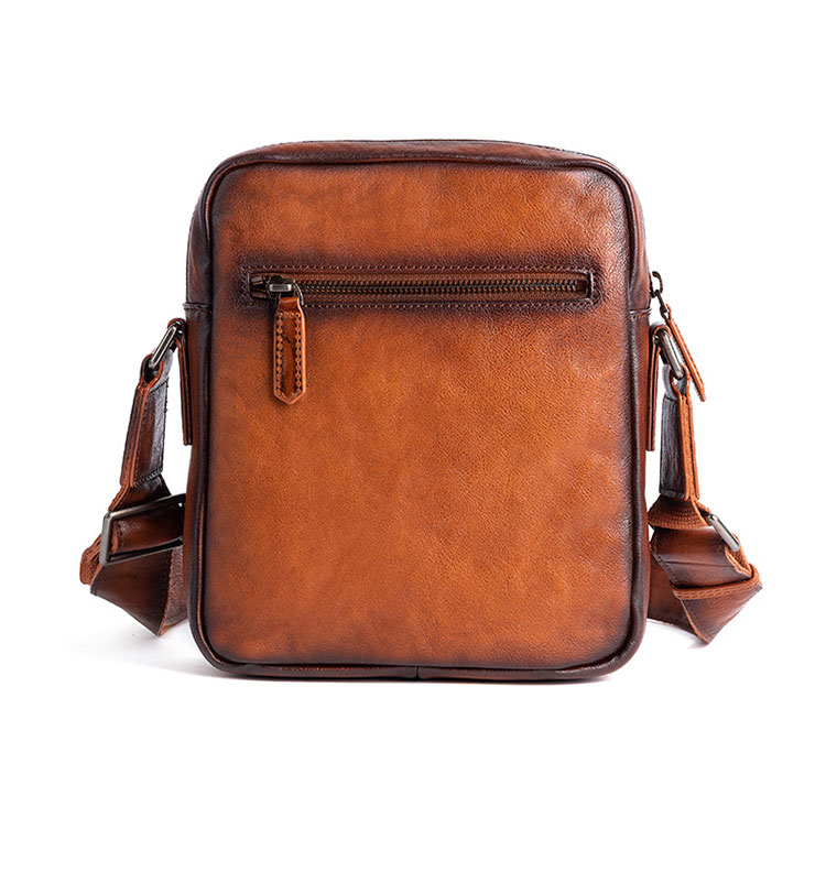Whatna アンティーク風合い鞣し天 然 牛革ショルダーバッグ メンズ メッセンジャーバッグ 小さめ ビジネスバッグ 縦型B5 ipad 9.7収納可 本革通勤 通学 斜めがけバッグ 自転車 かばん男性用 ブラウン LW13698-3