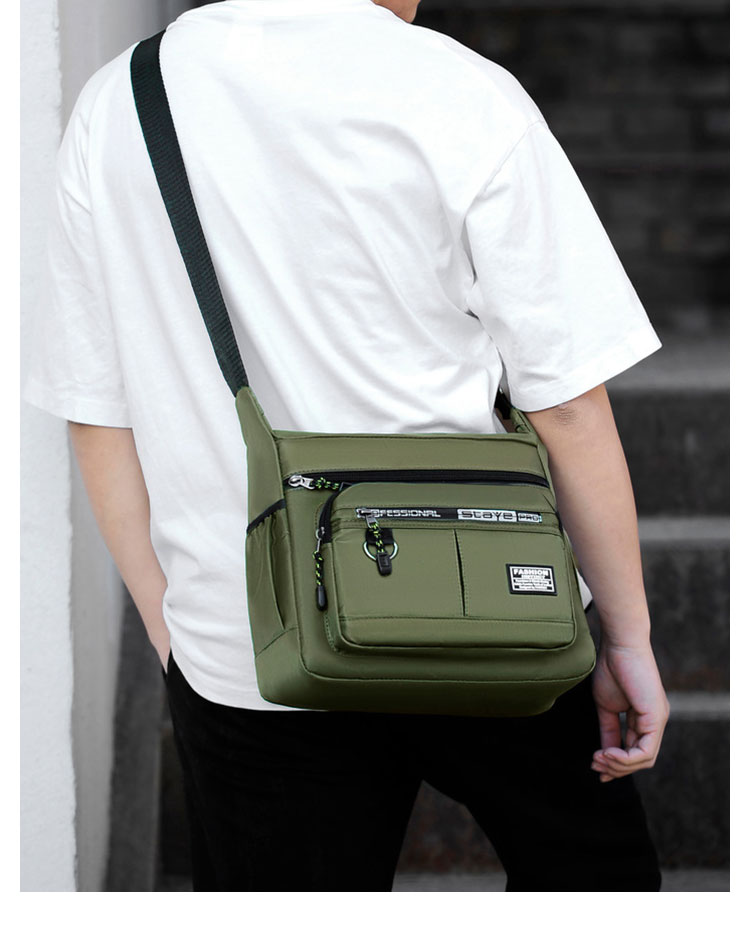 Whatna ショルダーバッグ メンズ 斜め掛け ボディーバッグ 肩掛け ワンショルダー バッグ 胸バッグ 大容量  キーリング付 イヤホン穴付A4  防水 軽量 男女兼用-13