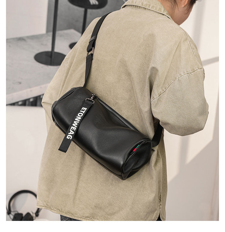 Whatna 革 ショルダーバッグ メンズ 2way 斜め掛けボディバッグ