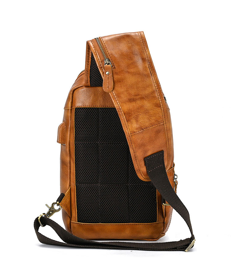 Whatna アンティーク風合い鞣し天 然牛 革 斜めがけ ボディバッグ ワンショルダー メンズipad 9.7収納可 本革 厚手  レザー9451-2