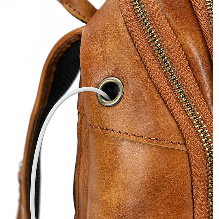 Whatna アンティーク風合い鞣し天 然牛 革 斜めがけ ボディバッグ ワンショルダー メンズipad 9.7収納可 本革 厚手  レザー9451-8