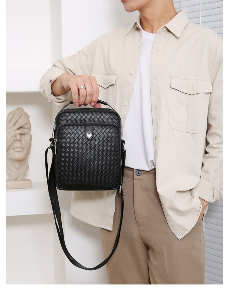 Whatna 革 ショルダーバッグ メンズ 2way 斜め掛け ボディバッグ 胸バッグ 手提げバッグ セカンドバッグ 手持げバッグ 縦型Ipad Mini収納可 カジュアル フォーマル ビジネス 通学 通勤 肩掛けバッグ 自転車かばん プレゼント男性SC B-1-8