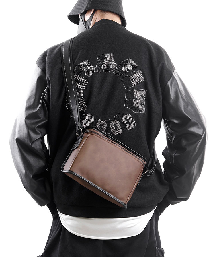 Whatna 革ミニショルダーバッグ メンズ 2way 斜め掛け ミニボディバッグ ミニ胸バッグ 小型ポシェット セカンドバッグ 手持げバッグ 小さめかたかけバッグ カジュアル フォーマル ビジネス 通学 通勤 肩掛けバッグ 自転車かばん プレゼント男性7001-7