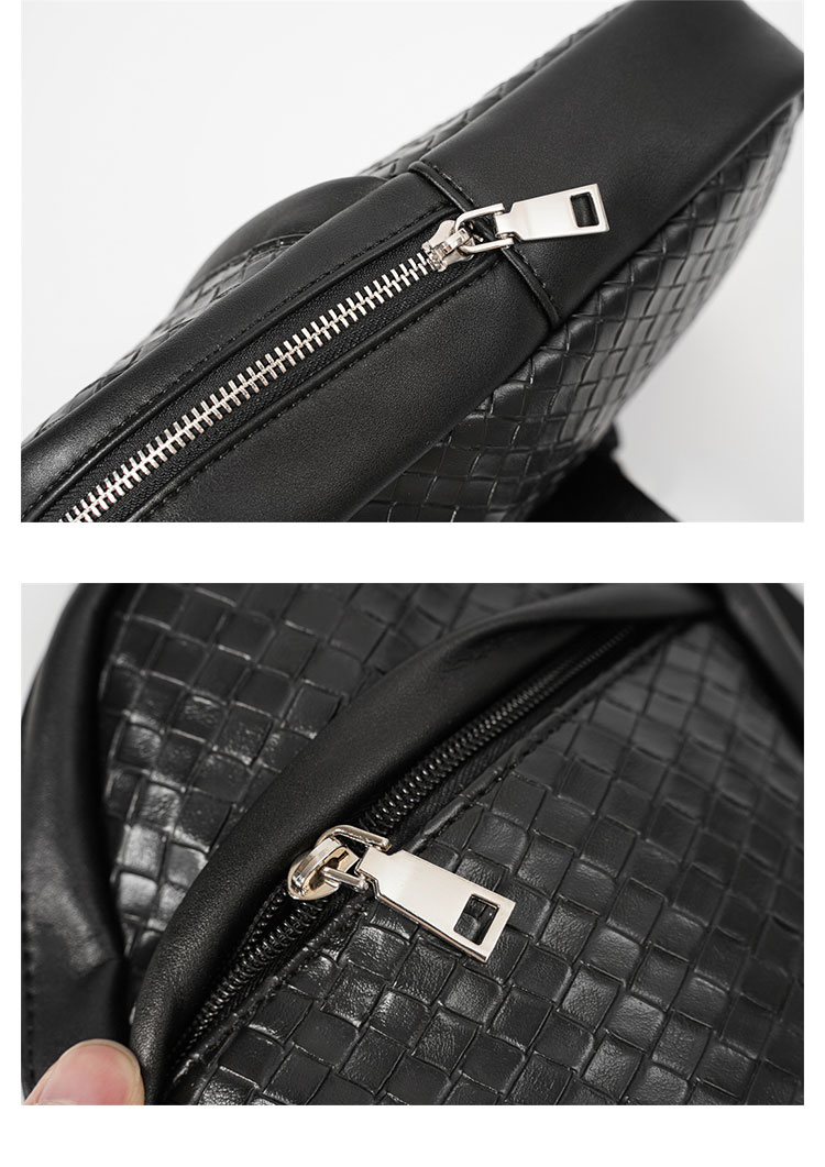 Whatna革 斜めがけ ボディバッグ ワンショルダー メンズ  イヤホン穴付 厚手  レザー  黒YH3628-7