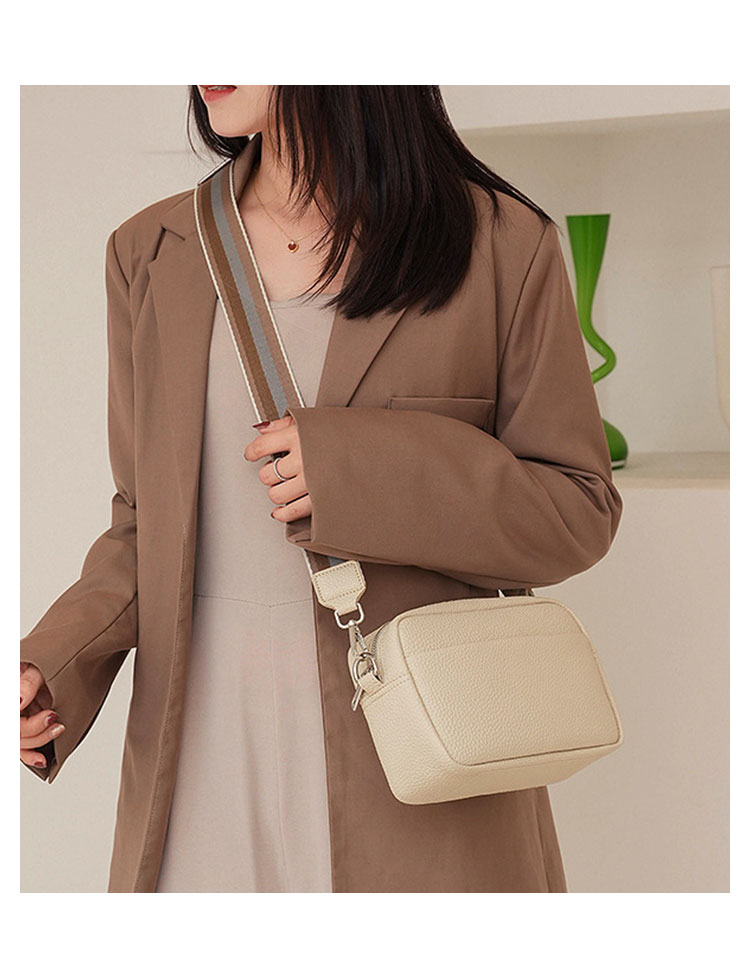 Whatnaミニショルダーバッグ メンズ レディース ワンショルダー斜めがけバッグ ミニボディバッグ 胸バッグ ショルダーミニポーチ 横型 小型 小さめメッセンジャーバッグビジネス 通学 ミニバッグ通勤鞄 自転車1009-5