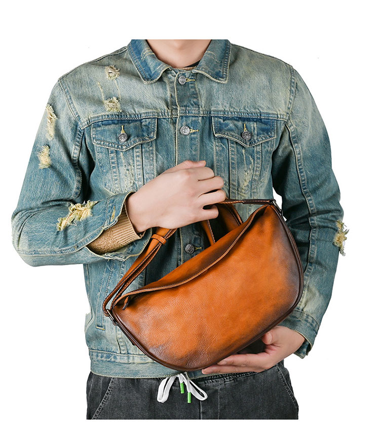 Whatna アンティーク風合い鞣し天 然 牛革ショルダーバッグ メンズ メッセンジャーバッグ 小さめ ビジネスバッグ ipad mini収納可 本革通勤 通学 斜めがけバッグ 自転車 かばん男性用 ブラウン 13598-7