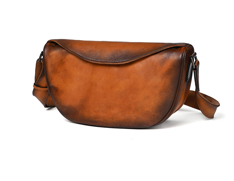 Whatna アンティーク風合い鞣し天 然 牛革ショルダーバッグ メンズ メッセンジャーバッグ 小さめ ビジネスバッグ ipad mini収納可 本革通勤 通学 斜めがけバッグ 自転車 かばん男性用 ブラウン 13598-2