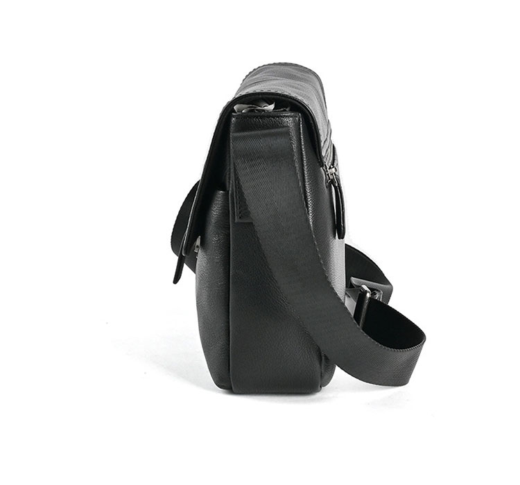 Whatna アンティーク風合い鞣し天 然 牛革ショルダーバッグ メンズ メッセンジャーバッグ 小さめ ビジネスバッグ A4 ipad 10.5収納可 本革通勤 通学 斜めがけバッグ 自転車 かばん男性用 黑13767-3