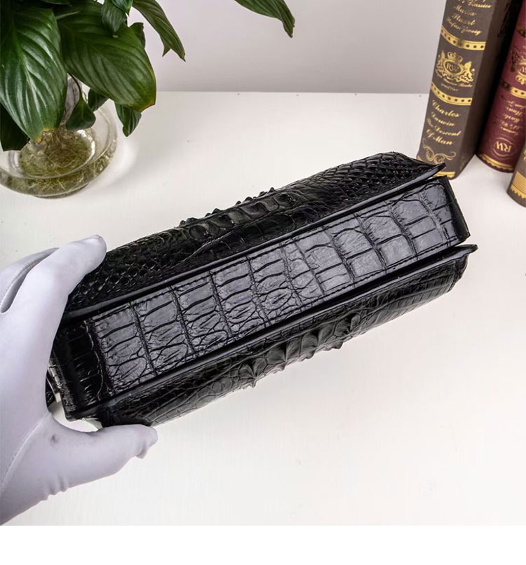 Whatna ワニ革 本革 ミニショルダーバッグ メンズ ポシェットポ メッセンジャーバッグ 縦型 ipad 9.7収納可 さめ ビジネスバッグクロコダイル革 本皮 通勤 通学 斜めがけバッグ かばん男性用 ブラウン 黒4337-5