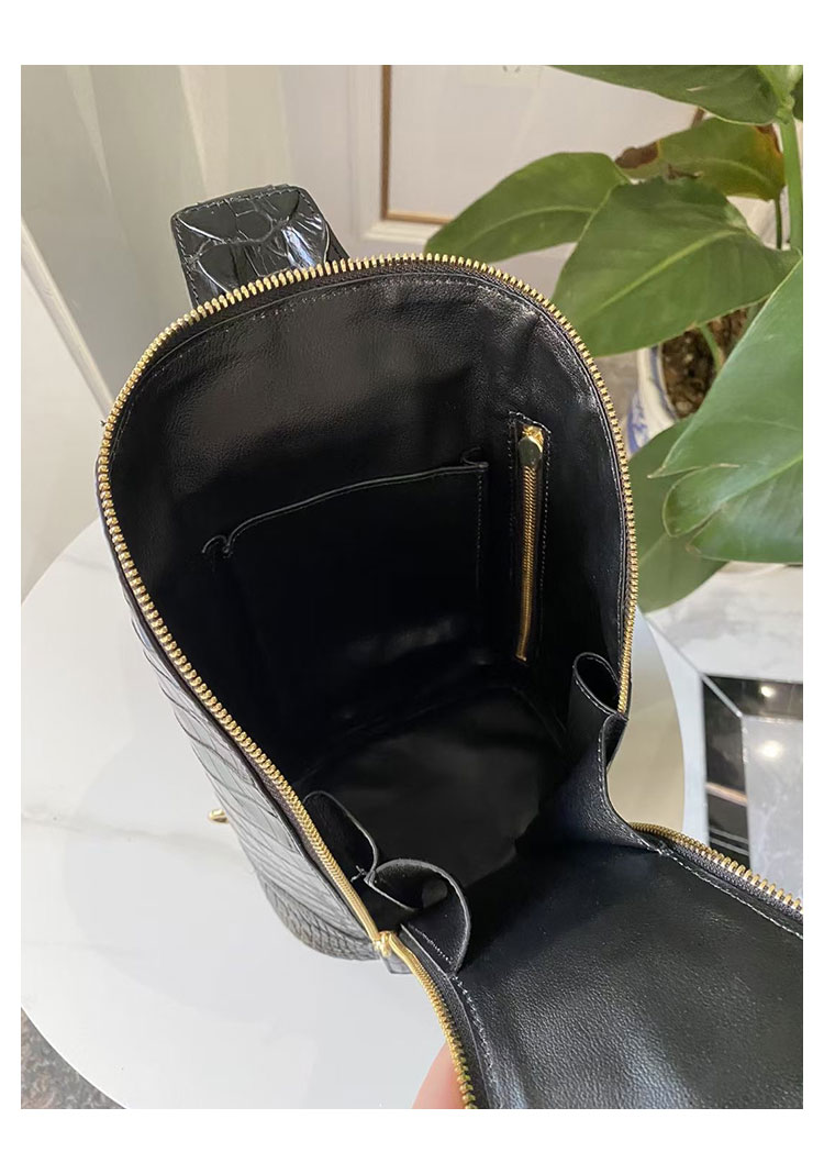 Whatna クロコダイル革 本革 斜めがけ ボディバッグ ワンショルダー メンズ ボディ斜め掛け 胸バッグ 厚手 レザー ワニ革左右付け替え可能 黑-8