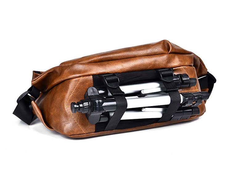 Whatna 革 ショルダーバッグ メンズ 斜め掛け ボディバッグ 胸バッグ 厚 手 レザー小さめビジネスバッグ 9.7インチのipad収納可 肩掛け 通勤 通学 斜めがけバッグ 防水 バッグ 自転車 かばん男性用-4