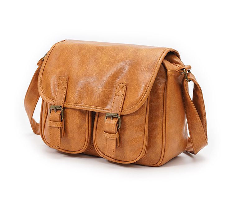 Whatna 革 ショルダーバッグ メンズ 斜め掛け ボディバッグ 胸バッグ 厚 手 レザー小さめビジネスバッグ A4雑誌 10.5インチのipad 肩掛け 通勤 通学 斜めがけバッグ 防水 バッグ 自転車 かばん男性用-3