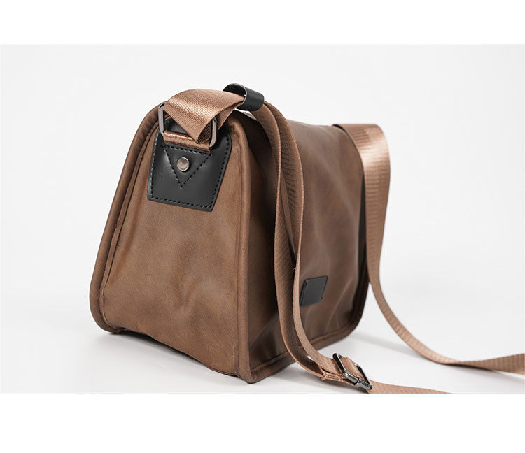 Whatna 革 ショルダーバッグ メンズ 斜め掛け ボディバッグ 胸バッグ 厚 手 レザー小さめビジネスバッグ 9.7インチのipad収納可 肩掛け 通勤 通学 斜めがけバッグ 防水 バッグ 自転車 かばん男性用-4