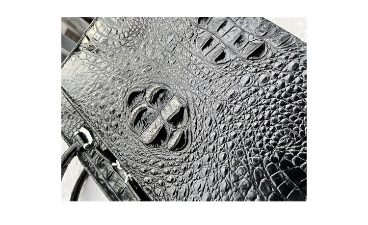 Whatna ワニ革 本革 ビジネス バッグメンズ 2way ショルダー 手提げ 斜め掛け 手持ち 肩掛けバッグ 2室仕切 クロコダイル革 ブリーフケース 15.6インチPC対応 旅行 出張 通勤 通学 就活 面接 バッグ 6686-1