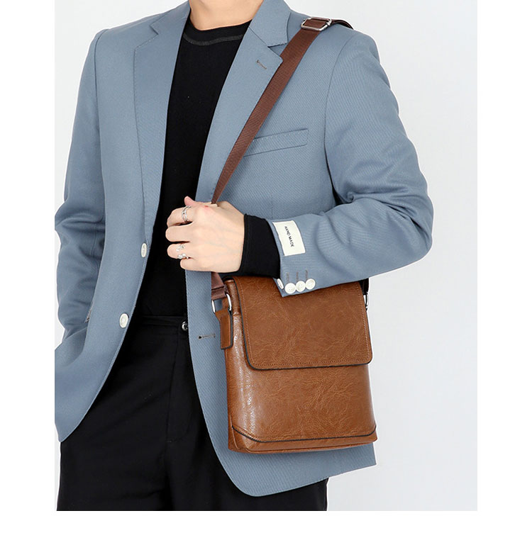 Whatna 革 ショルダーバッグ メンズ 斜め掛け ボディバッグ 胸バッグ 厚 手 レザー 縦型 小さめビジネスバッグB5サイズ収納可 肩掛け 通勤 通学 斜めがけバッグ 防水 バッグ 自転車 かばん男性用NB002-10