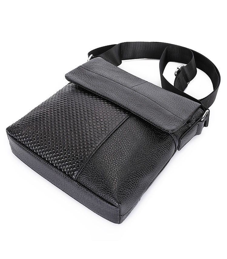 Whatna 天然 牛革 ショルダーバッグ メンズ 斜め掛け胸バッグ セカンド バッグ ipad 9.7 収納可 縦型 メンズ ビジネス かばん 小さめメッセンジャーバッグ カジュアル フォーマル  通学 通勤 結婚式 肩掛けバッグ 自転車かばん プレゼント紳士用 男性用-3