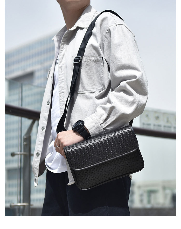 Whatna ワンショルダーバッグ メンズ  ショルダーバッグ ボディー バッグ 斜め掛けバッグ 肩掛け胸バッグ メッセンジャーバッグ 小さい 革 レザー ショルダー肩掛けバッグ 男女兼用-11