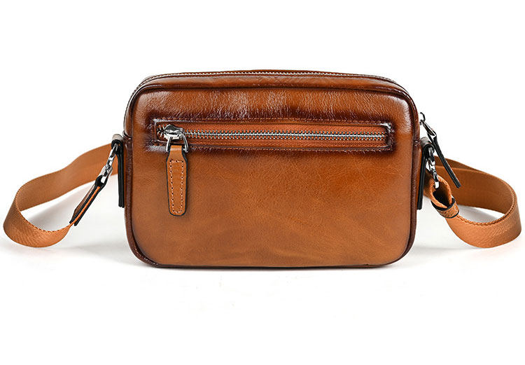 Whatna アンティーク風合い鞣し天 然 牛革ショルダーバッグ メンズ 斜め掛け ボディバッグ 胸バッグ 本 革 小さめビジネスバッグ ipad Mini収納可 肩掛け 通勤 通学 斜めがけバッグ 小さめメッセンジャーバッグ 防水 バッグ 自転車 かばん男性用-2