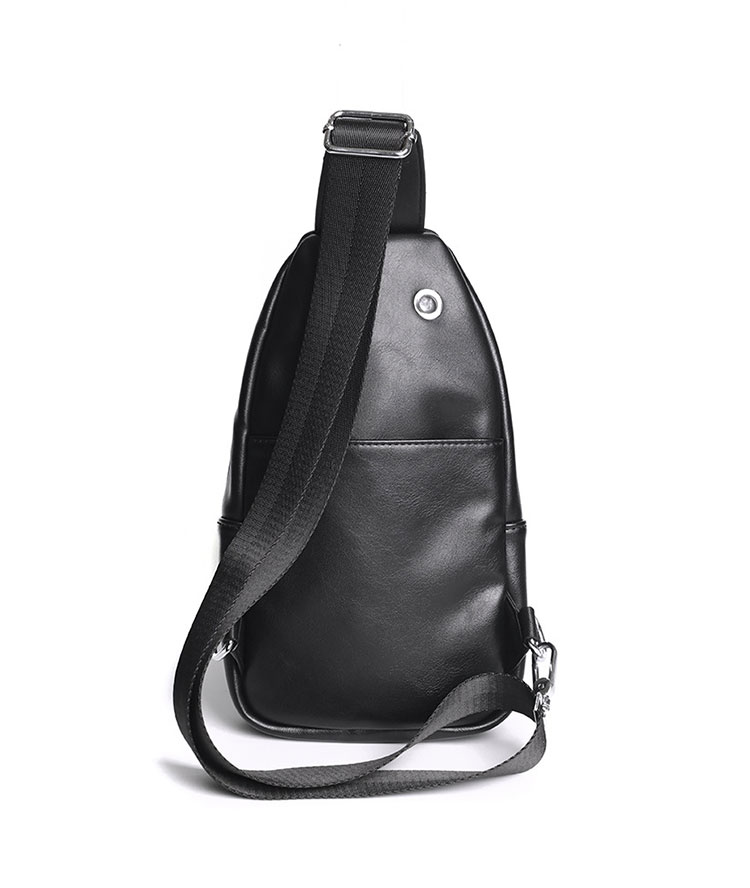 Whatna ワンショルダーメンズ ボディバッグ 斜め掛けバッグ肩掛け 胸バッグ メッセンジャーバッグ PUレザー 大容量 イヤホン穴付左右に付け替え可 軽量 男女兼用-3