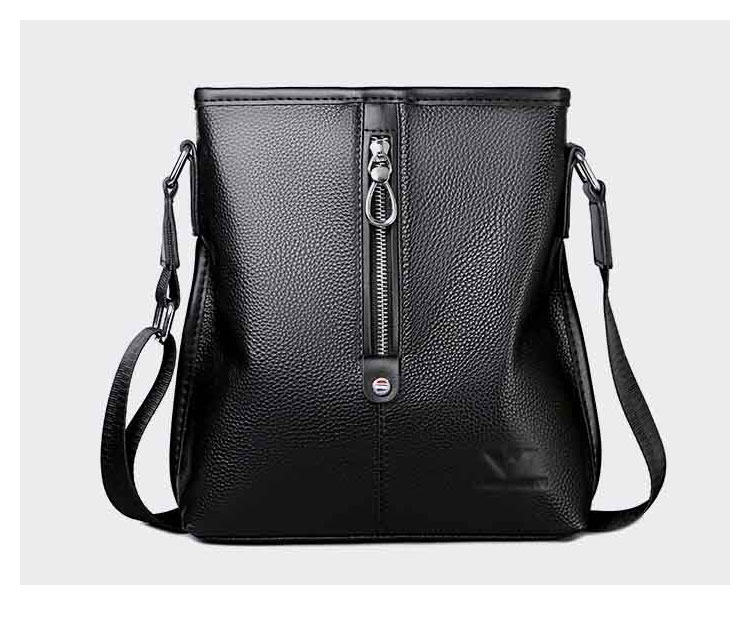 Whatna ワンショルダーバッグ メンズかばん 牛革 斜めがけボディ胸バッグ 肩掛けバッグメッセンジャーバッグ ビジネスシンプル カジュアル ワンショルダーボディバッグ 2室仕様 厚手 レザー 本 革 縦型 横型 B5 A4 ipad10.5収納可-1