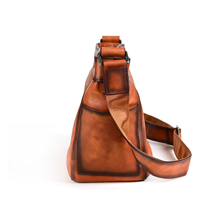 Whatna アンティーク風合い鞣し天 然 牛革ショルダーバッグ メンズ 斜め掛け ボディバッグ 胸バッグ 本 革 大さめビジネスバッグ A4 ipad 13.3 収納可 肩掛け 通勤 通学 斜めがけバッグ 小さめメッセンジャーバッグ 防水 バッグ 自転車 かばん男性用-3