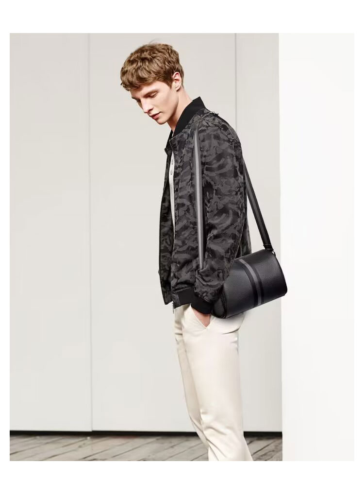 Whatna  ワンショルダーメンズ ミニショルダーバッグ 斜め掛けバッグ肩掛け ミニ胸バッグ メッセンジャーバッグ 小さい PUレザー小型ショルダーミニバック肩掛けミニバッグ男女兼用-10